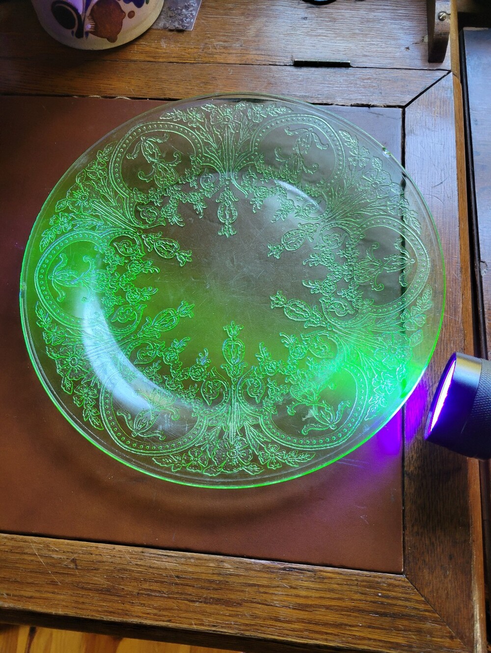 Indiana Glass Green Depression Uranium Sandwich Plate 11.25" -1 Chip
